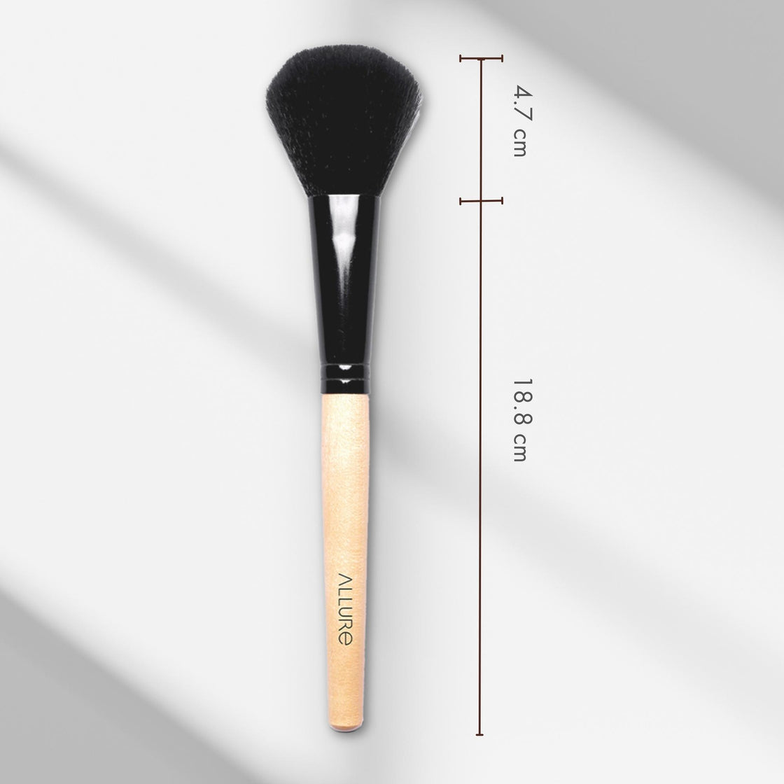 Allure Classic Large Powder Brush