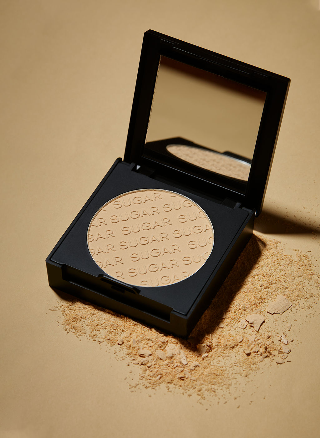 Sugar Powder Play Banana Compact