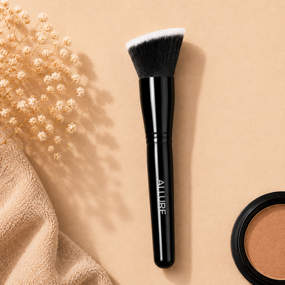 Allure Smooth Finish Foundation Brush(SSB-07)