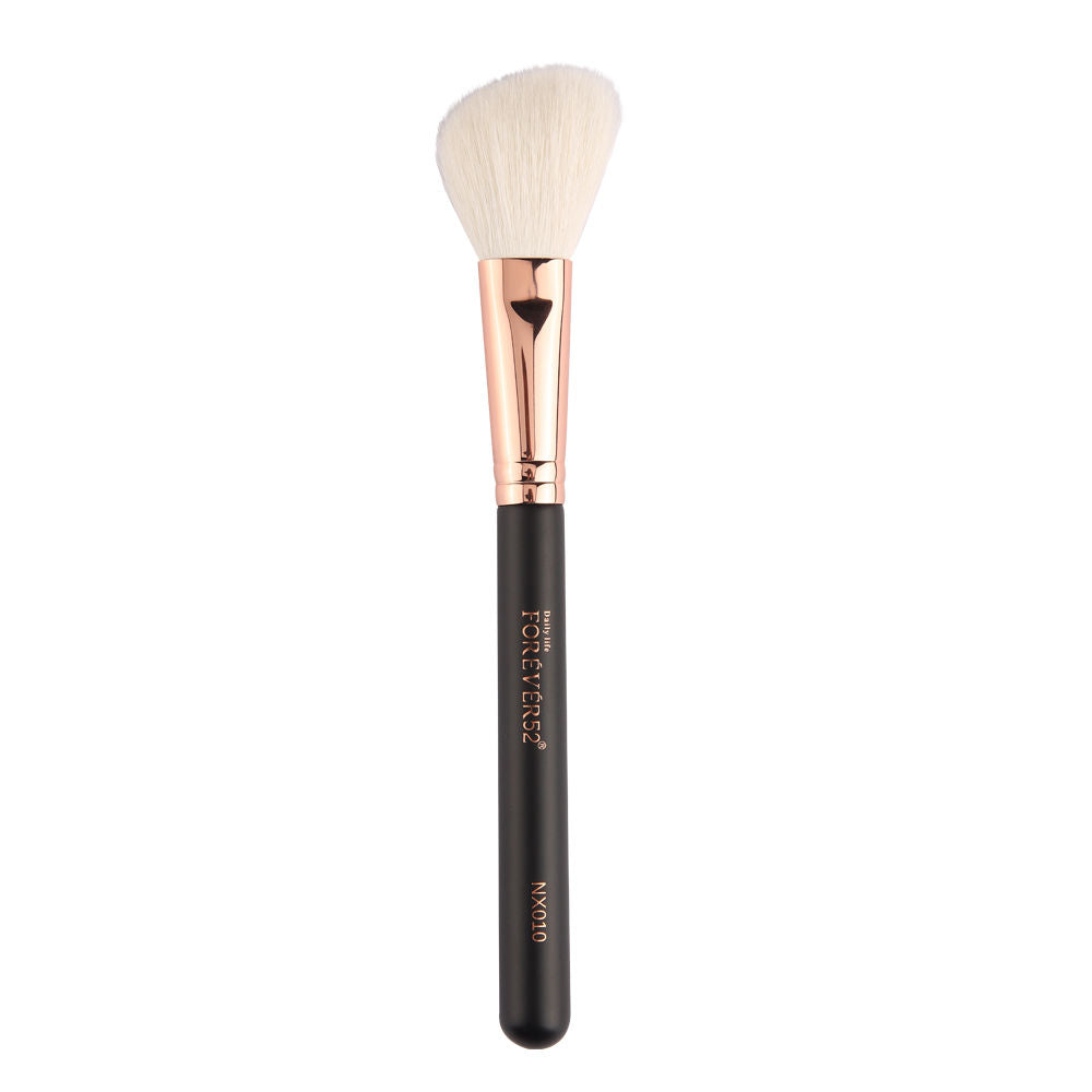 Daily Life Forever52 Angled Contour Brush (1 Pcs)